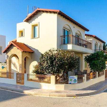 Villa Francesca Paralimni Exterior photo