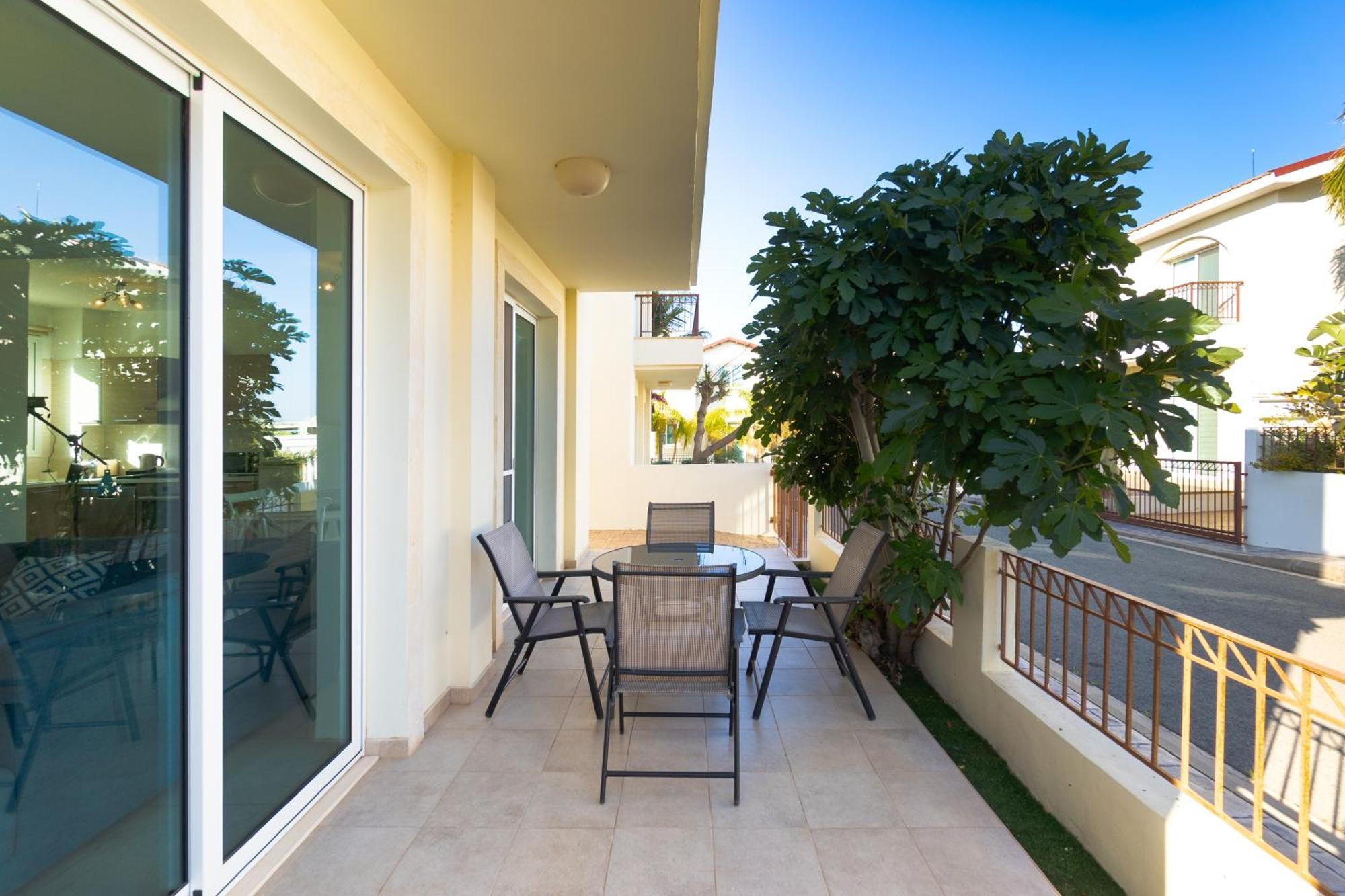 Villa Francesca Paralimni Exterior photo